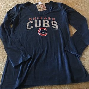 Chicago Cubs long sleeved shirt